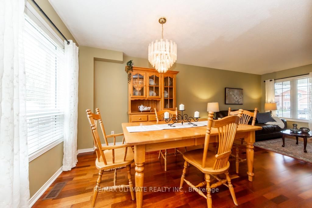 5 Twiss Drive • Barrie, ON photo 15