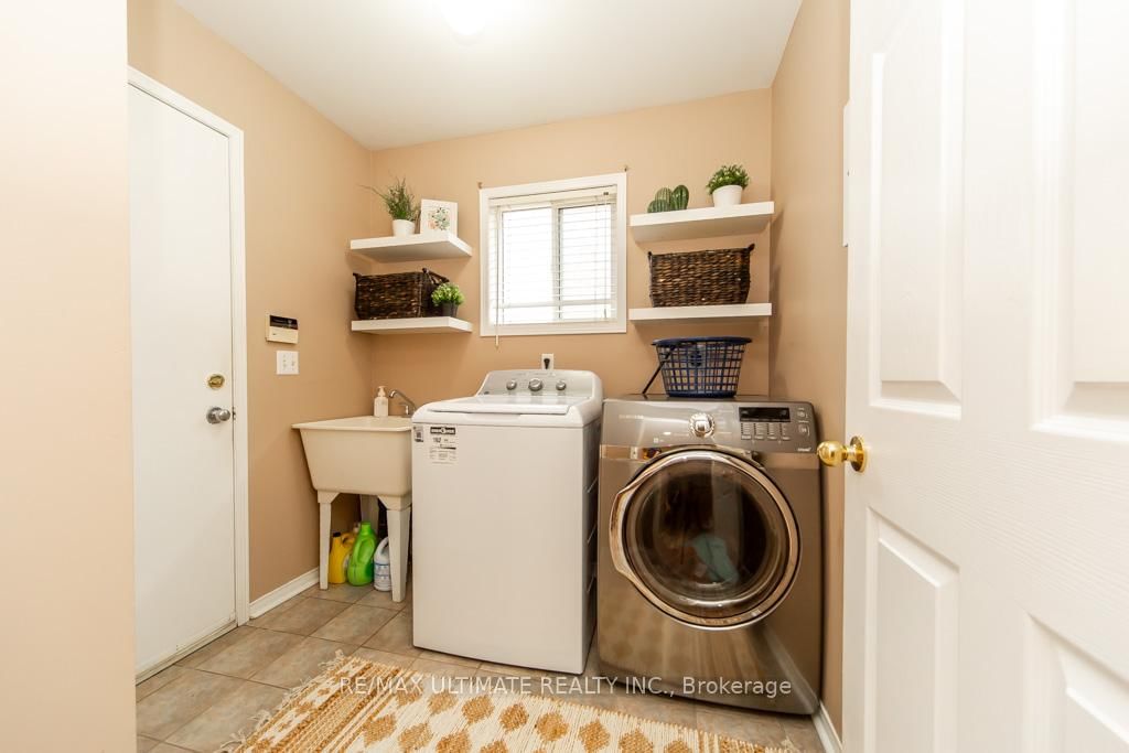 5 Twiss Drive • Barrie, ON photo 27