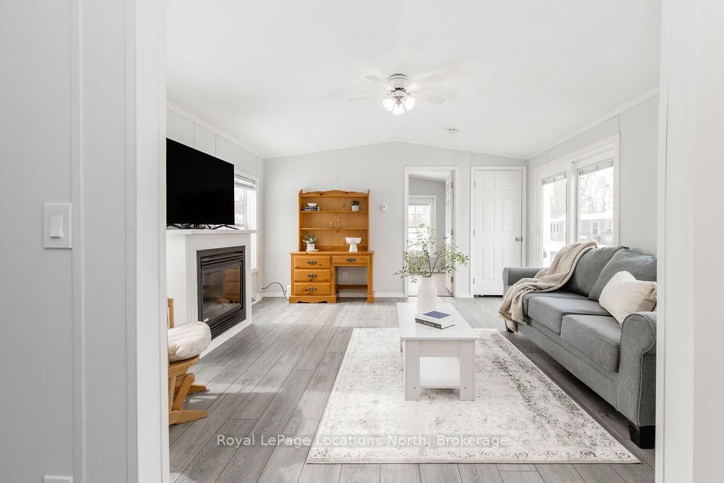89 GEORGIAN GLEN Drive • Wasaga Beach, ON photo 10