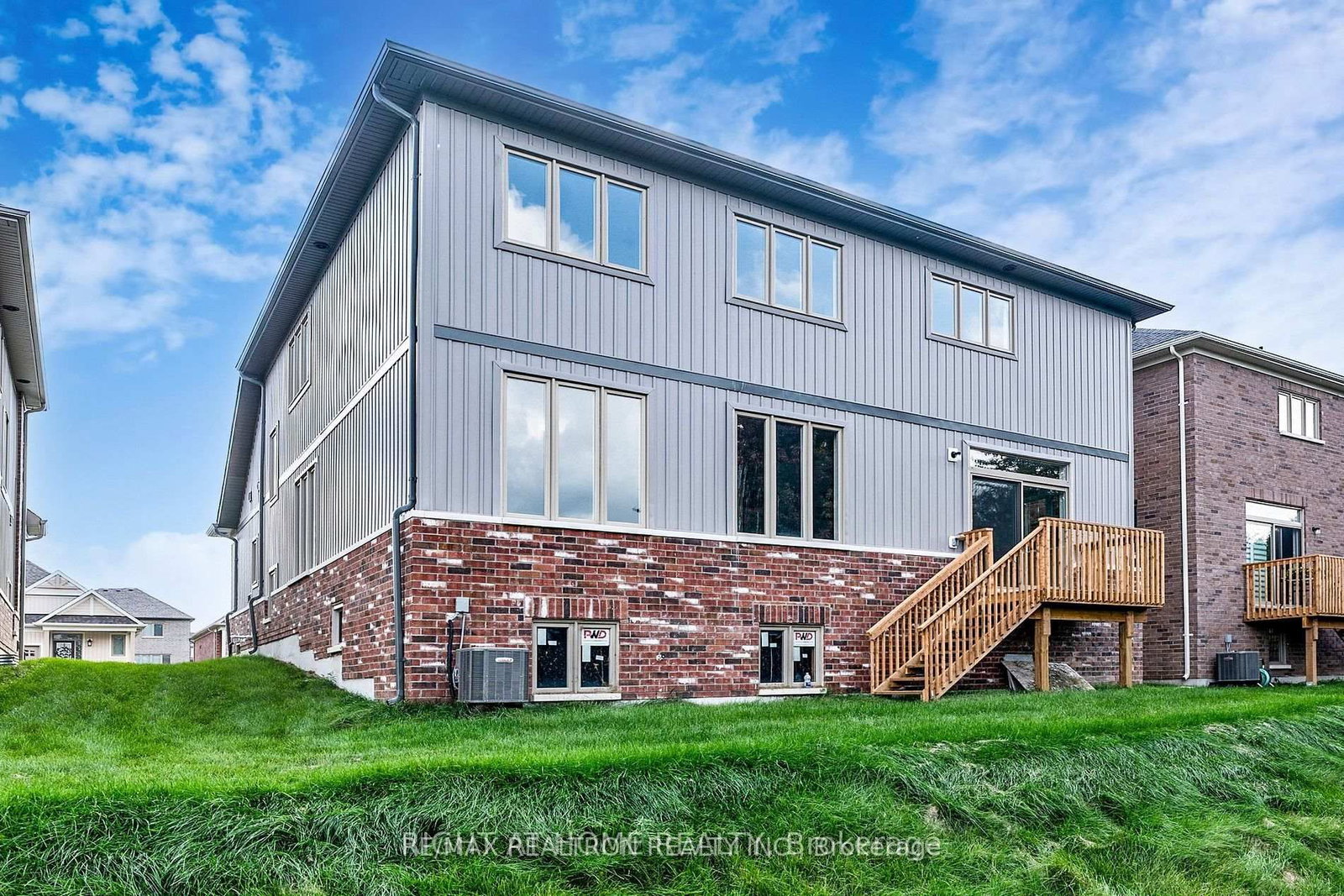 260 Wilcox Drive • Clearview, ON photo 42
