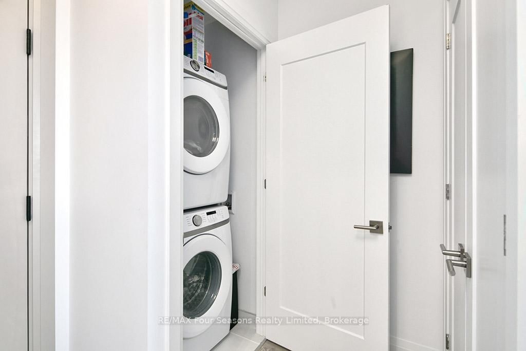1 Hume Street, Unit 402 - Photo 20