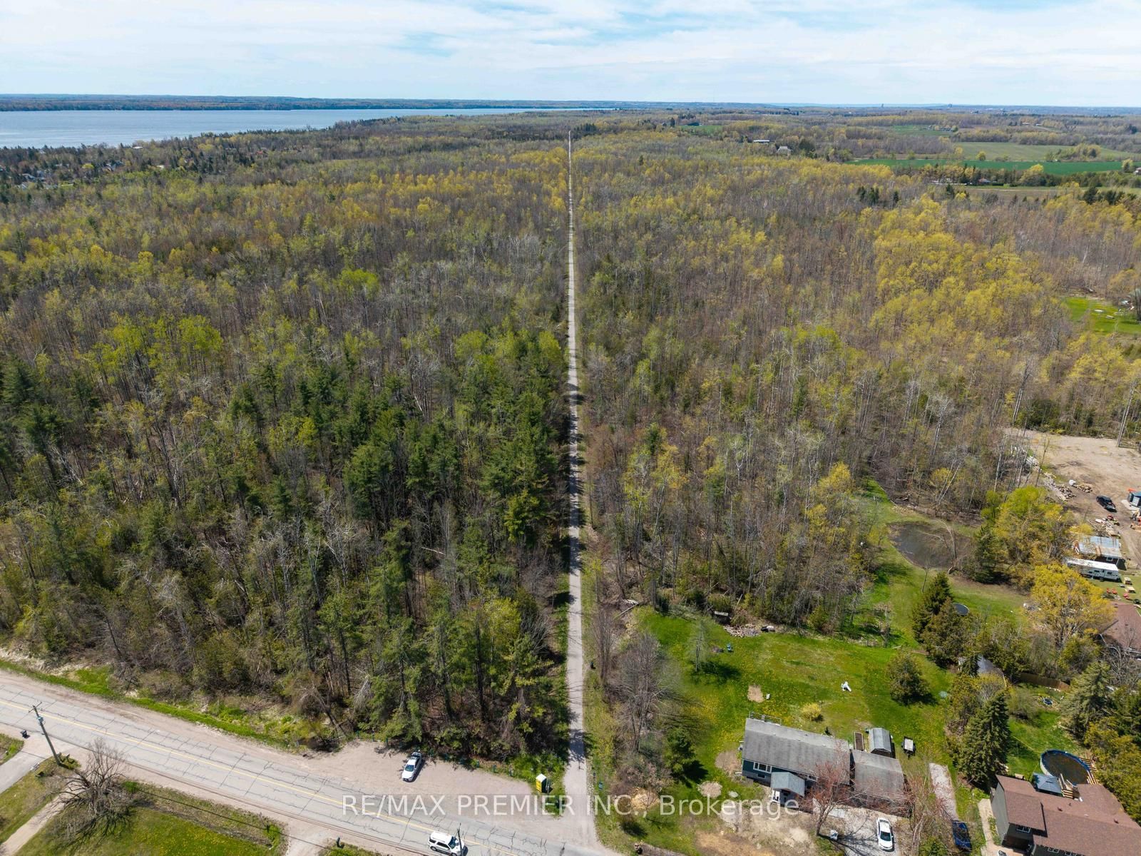 771 S Line 7 • Oro-Medonte, ON photo 36