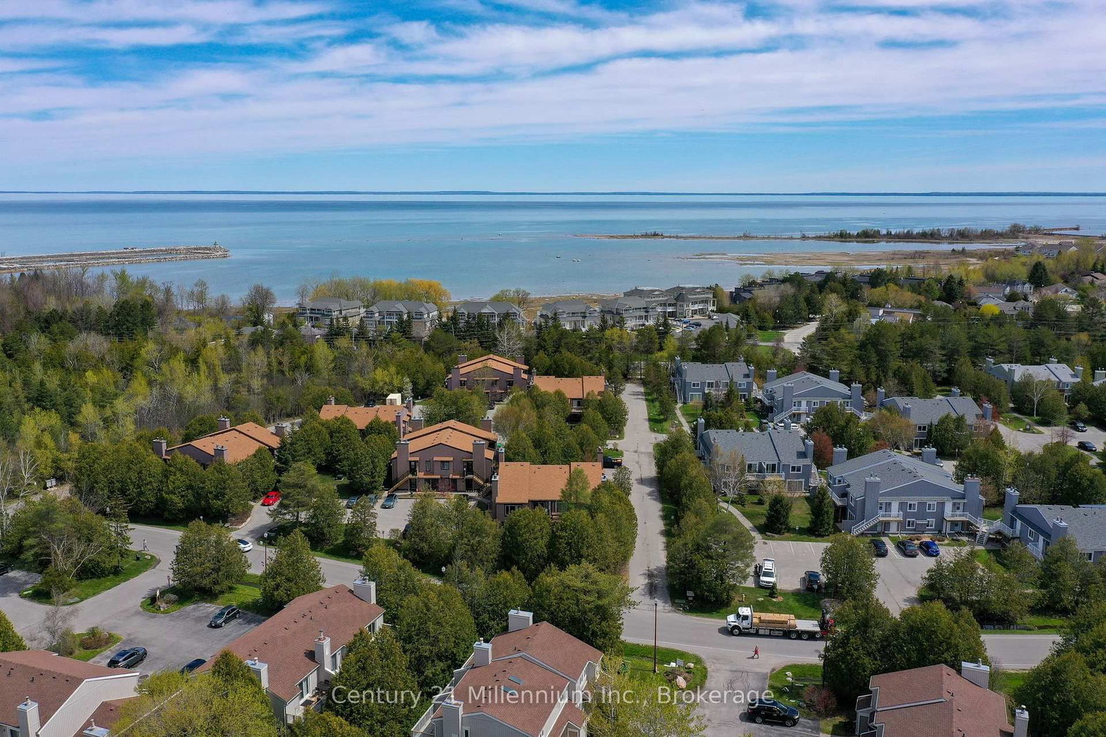 23 Dawson Drive • #98 • Collingwood, ON photo 41