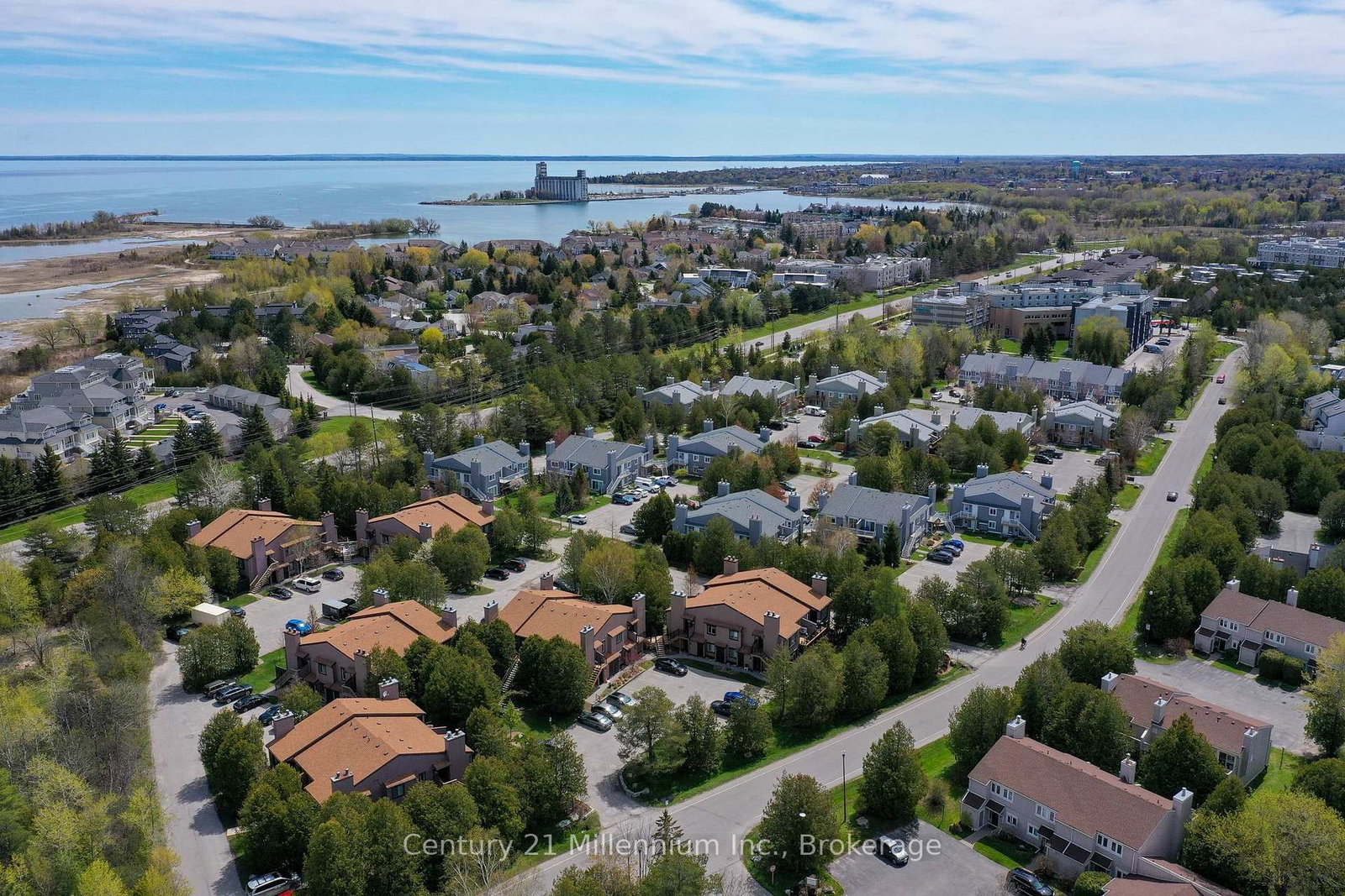 23 Dawson Drive • #98 • Collingwood, ON photo 46