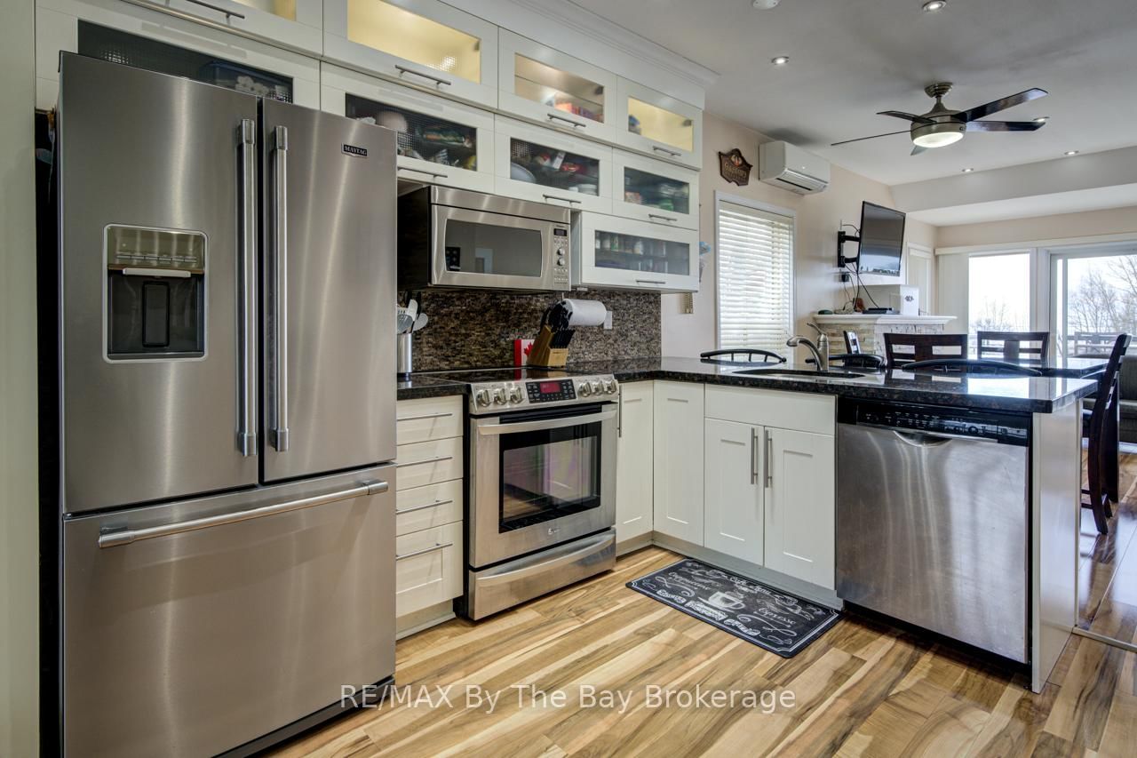 216 River Road E • #1 • Wasaga Beach, ON photo 11