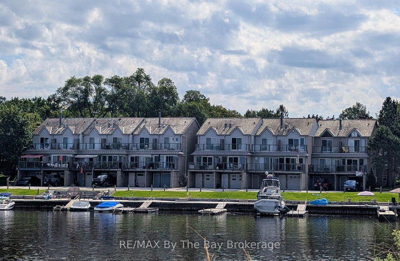 1 - 216 River Road E