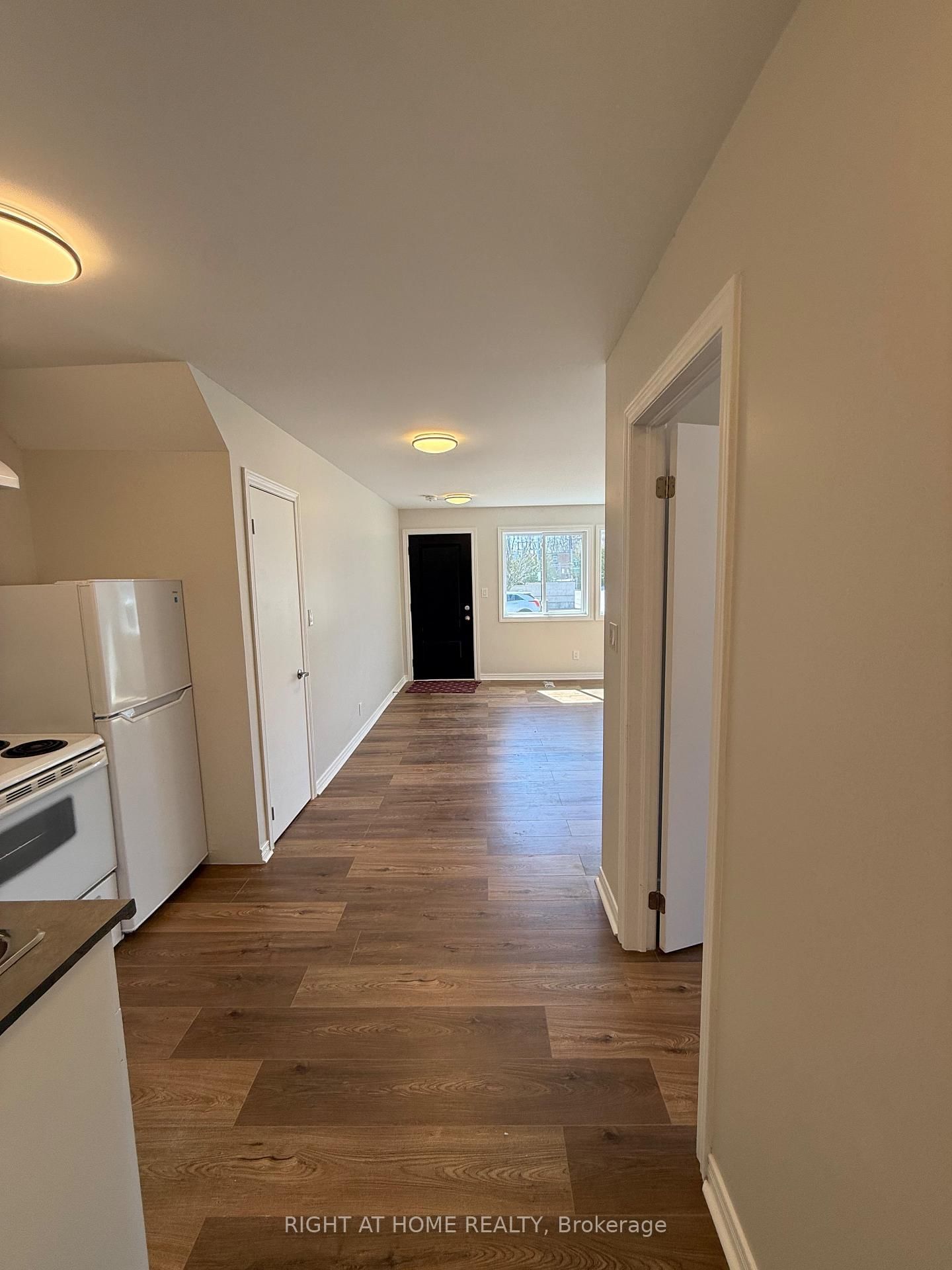 28 N West Street • Orillia, ON photo 21