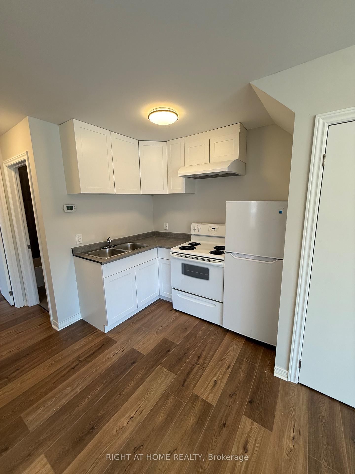 28 N West Street • Orillia, ON photo 25