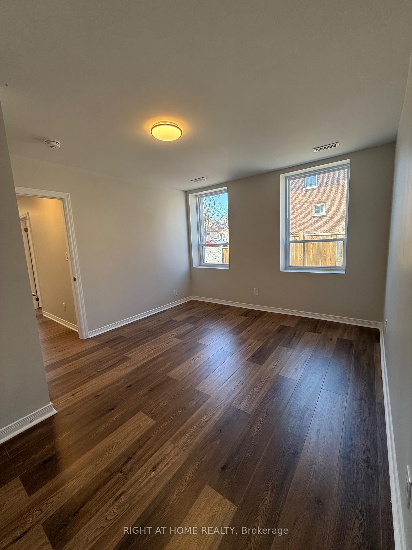 28 N West Street • Orillia, ON photo 27