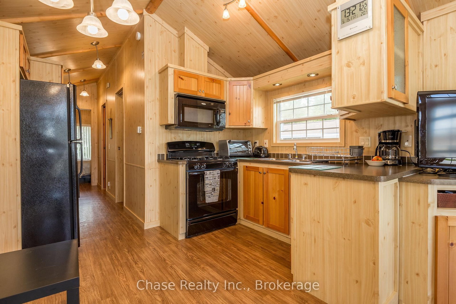 38 Temagami Trail • Wasaga Beach, ON photo 6