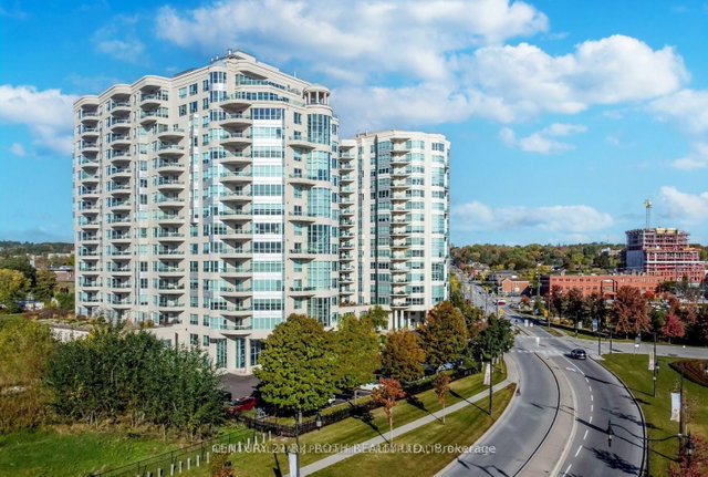 1402 - 2 Toronto Street