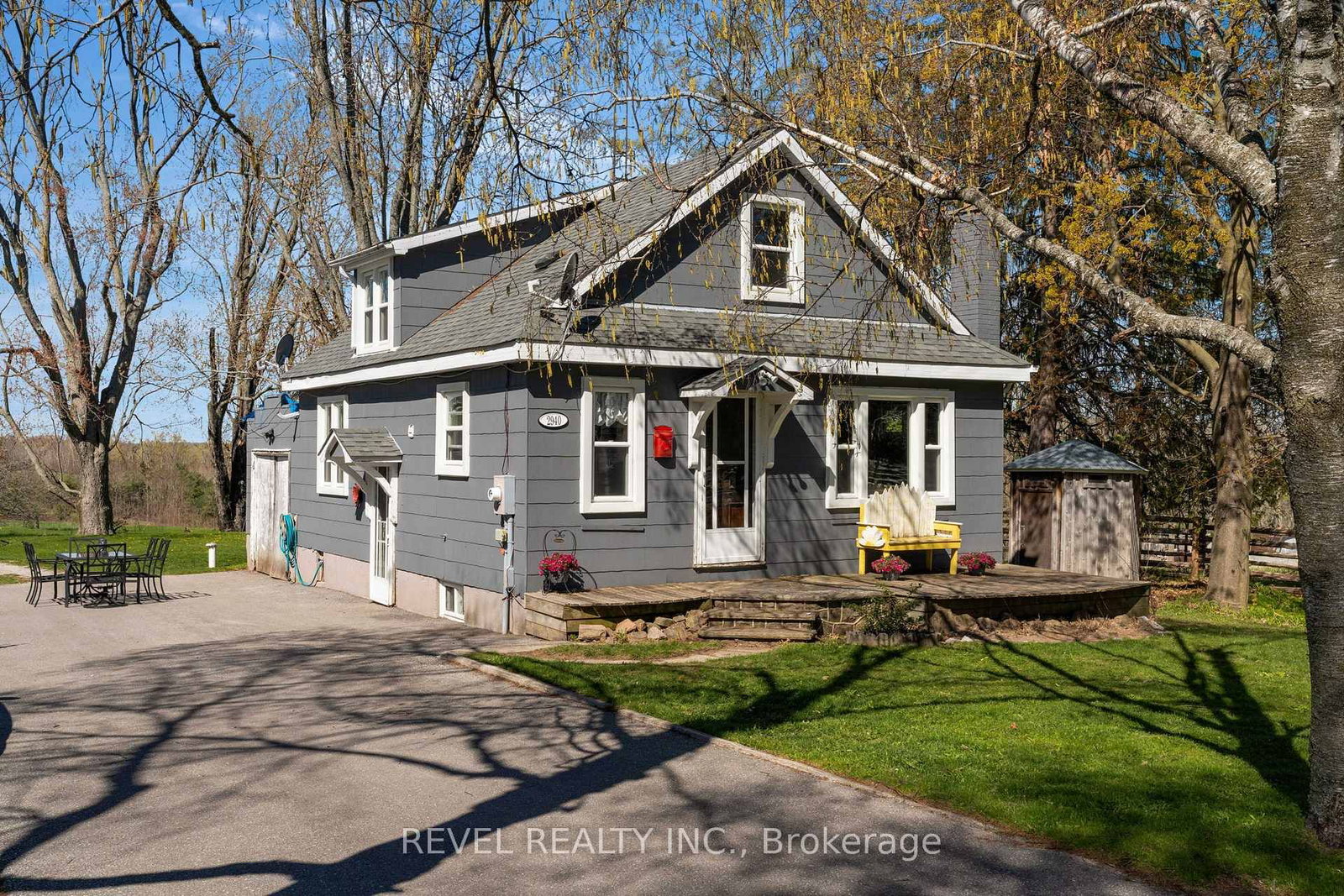 2940 Old Second Road S • Springwater, ON photo 2