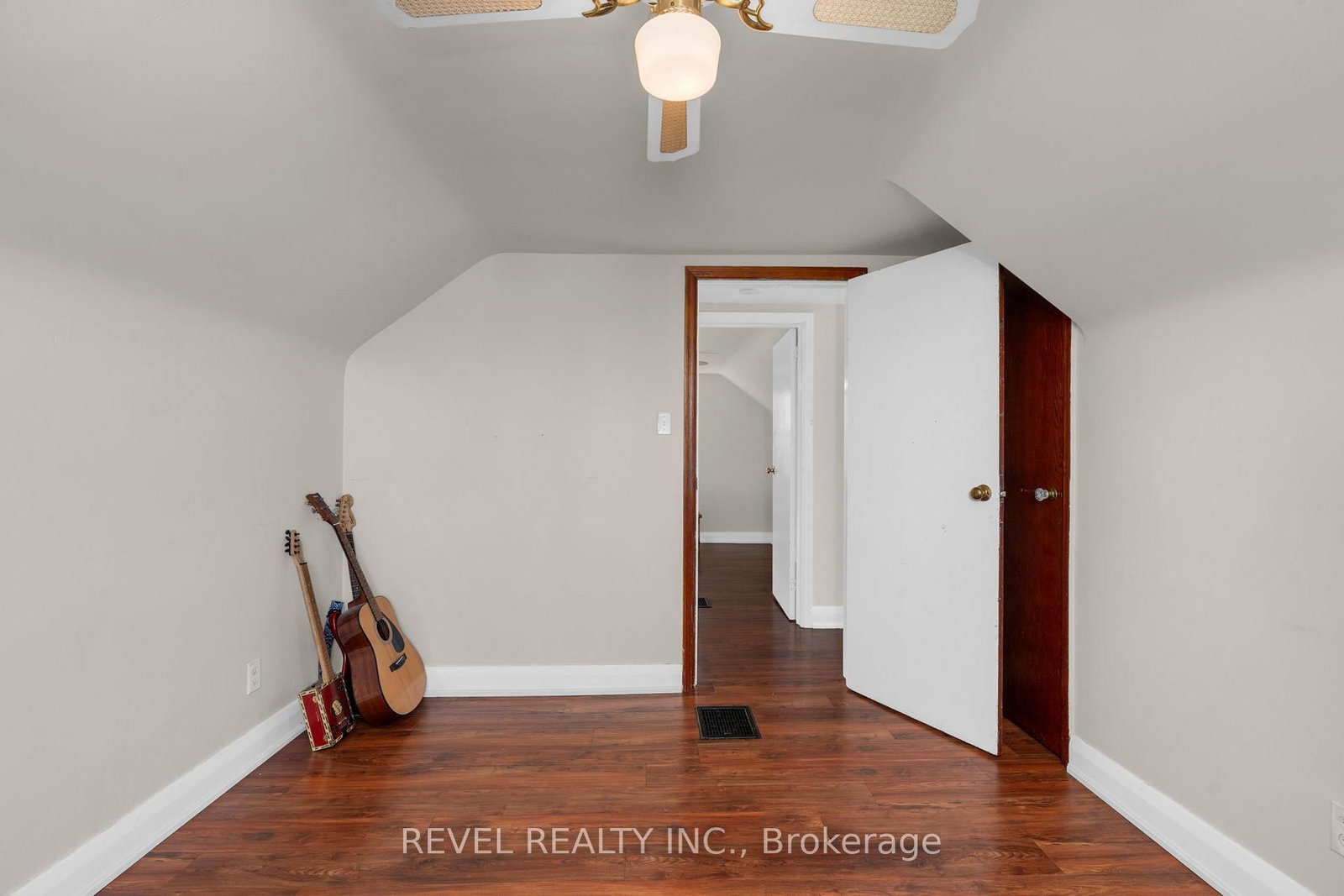 2940 Old Second Road S • Springwater, ON photo 20