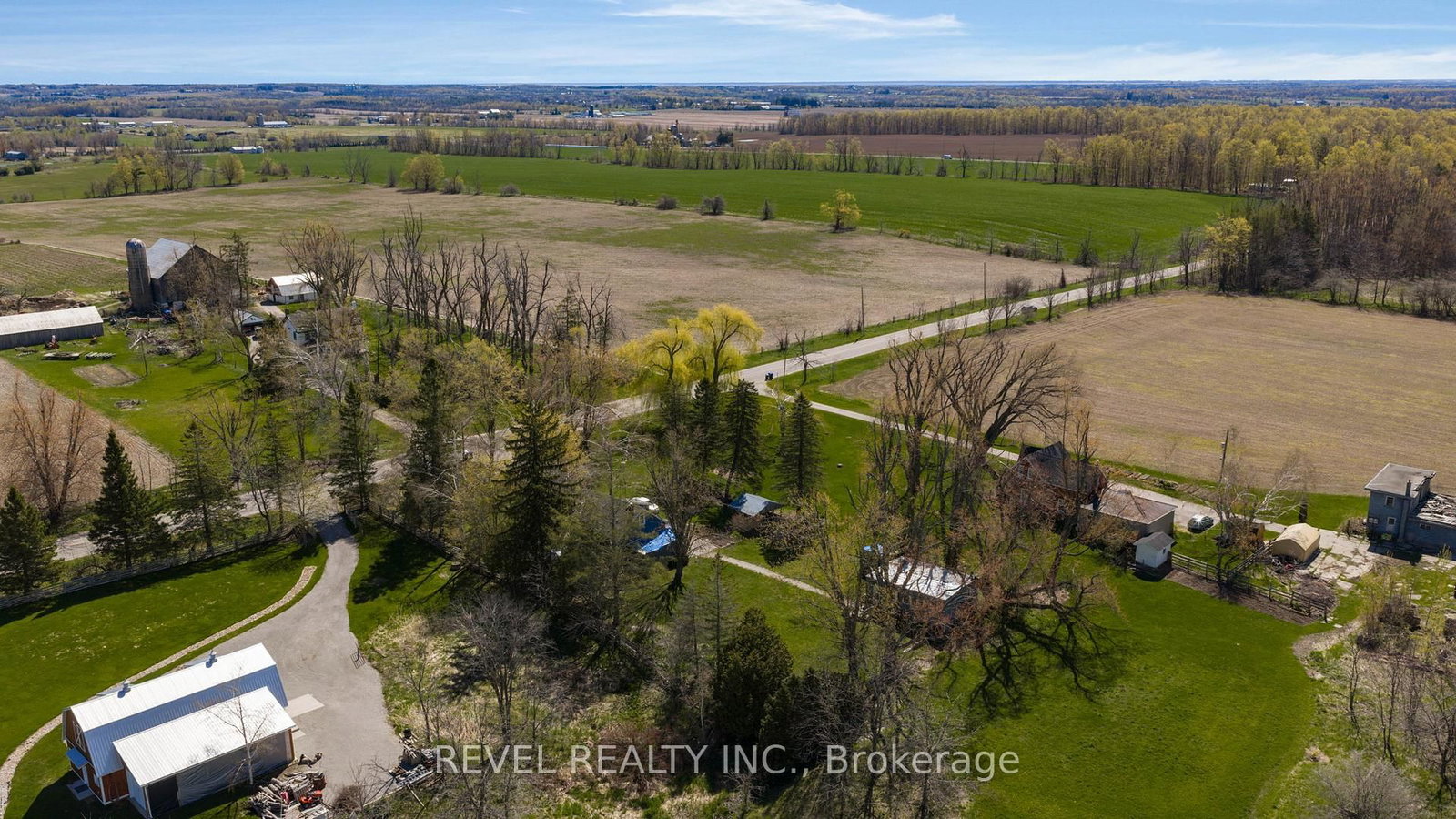 2940 Old Second Road S • Springwater, ON photo 42