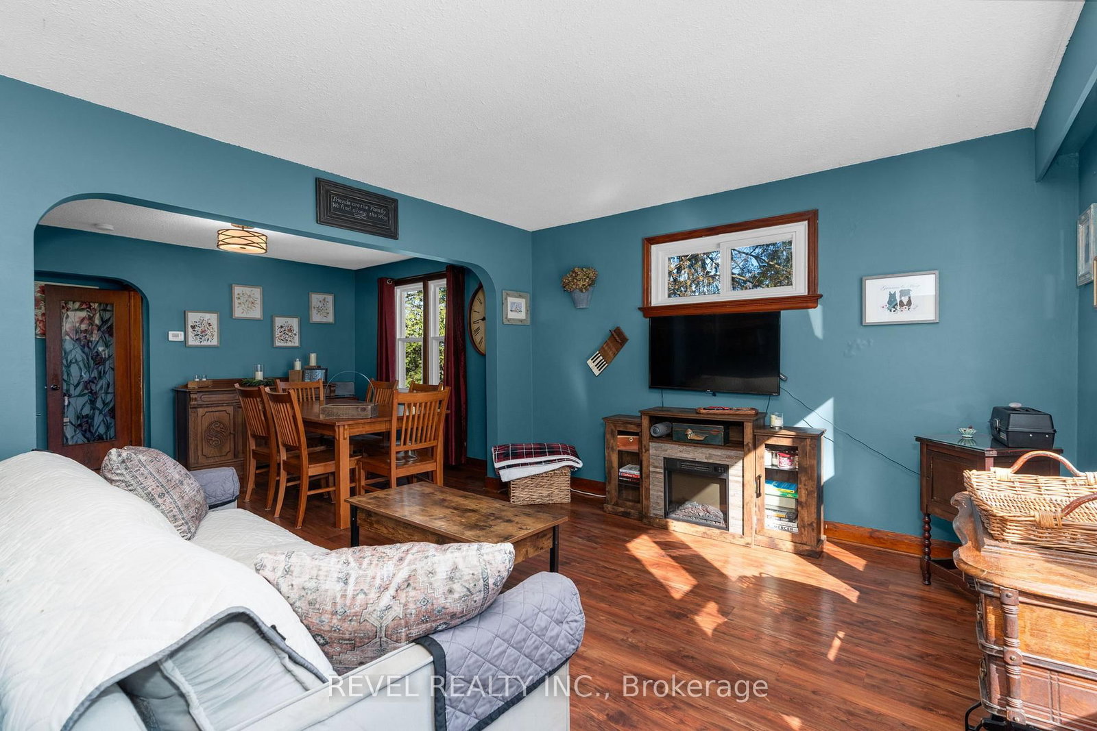 2940 Old Second Road S • Springwater, ON photo 8
