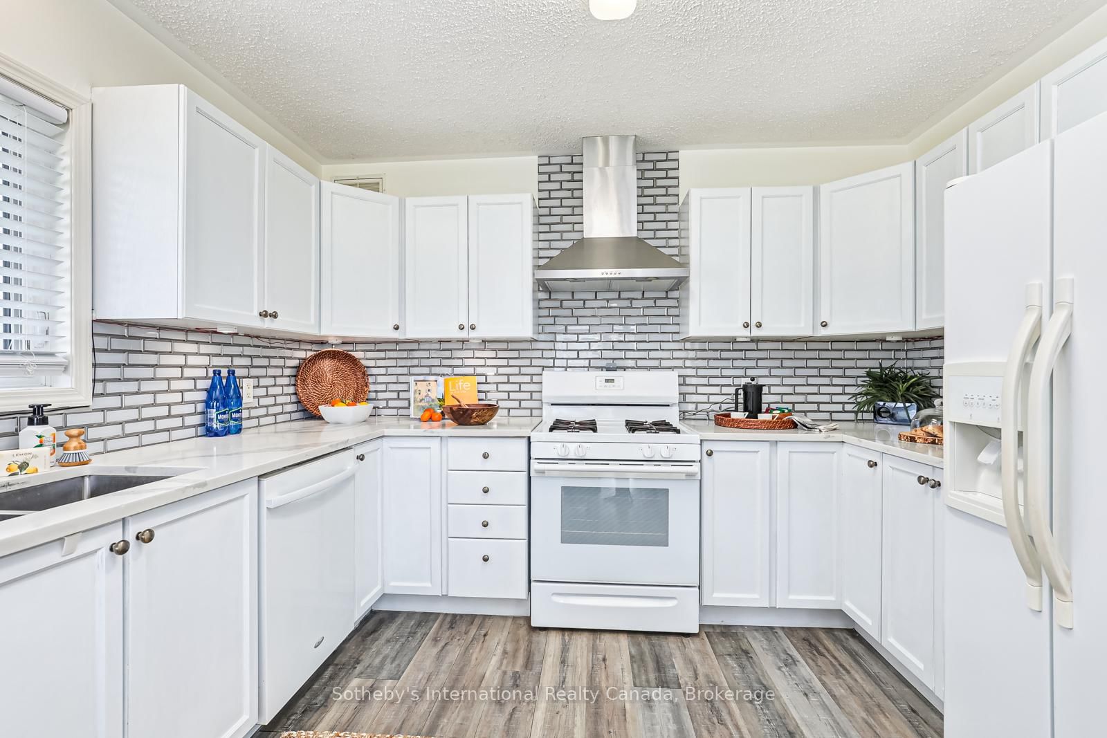 11 Stalker Street • Collingwood, ON photo 12