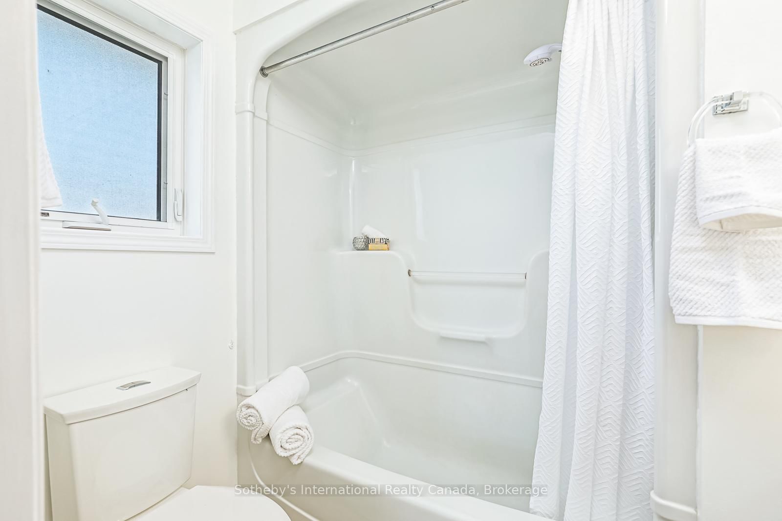 11 Stalker Street • Collingwood, ON photo 23