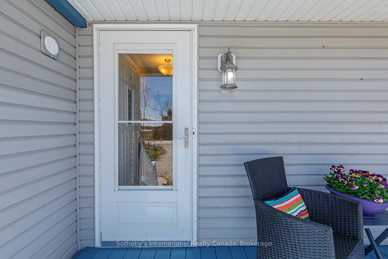 11 Stalker Street • Collingwood, ON photo 3