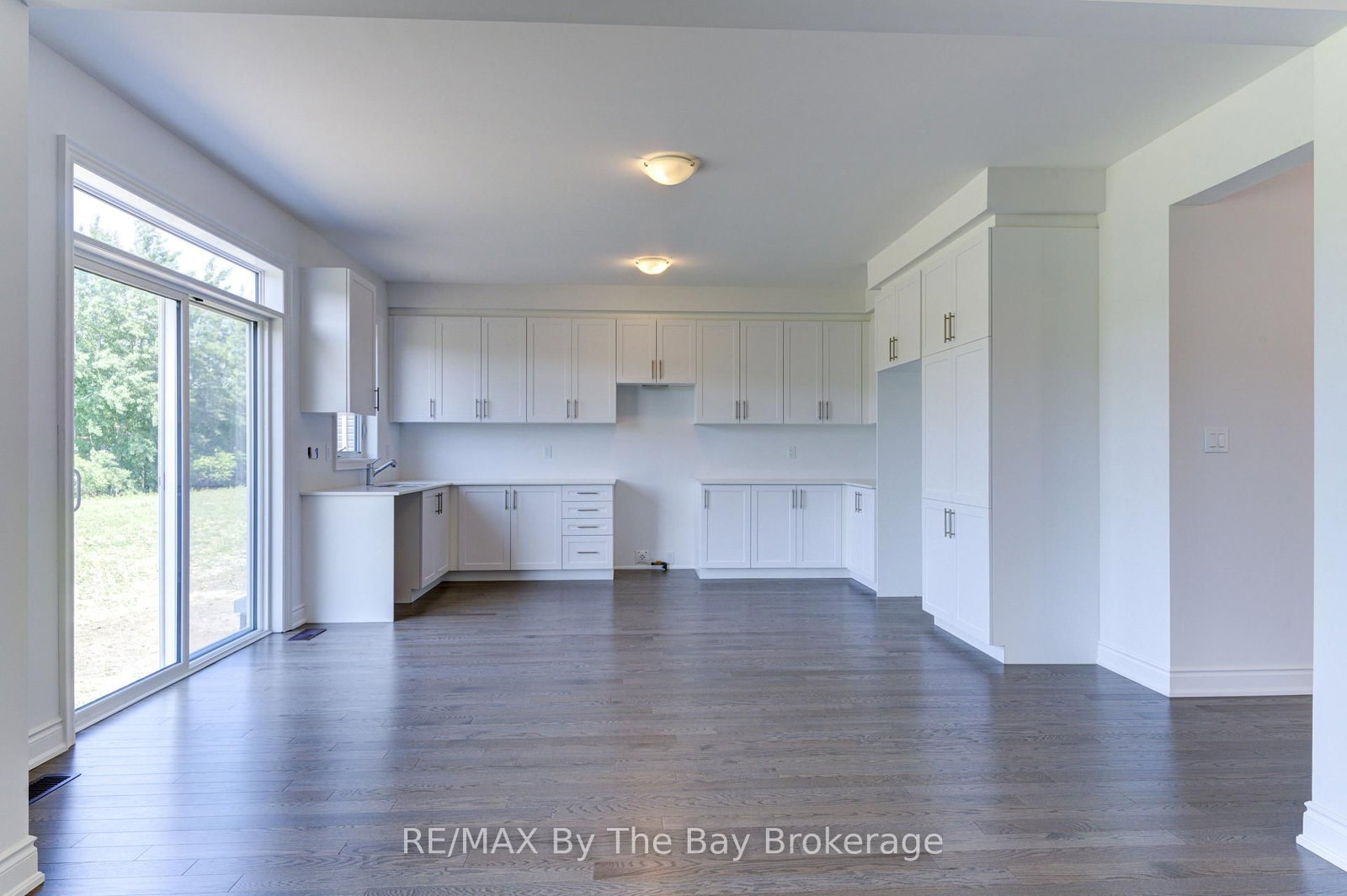 16 Misty Ridge Road • Wasaga Beach, ON photo 9