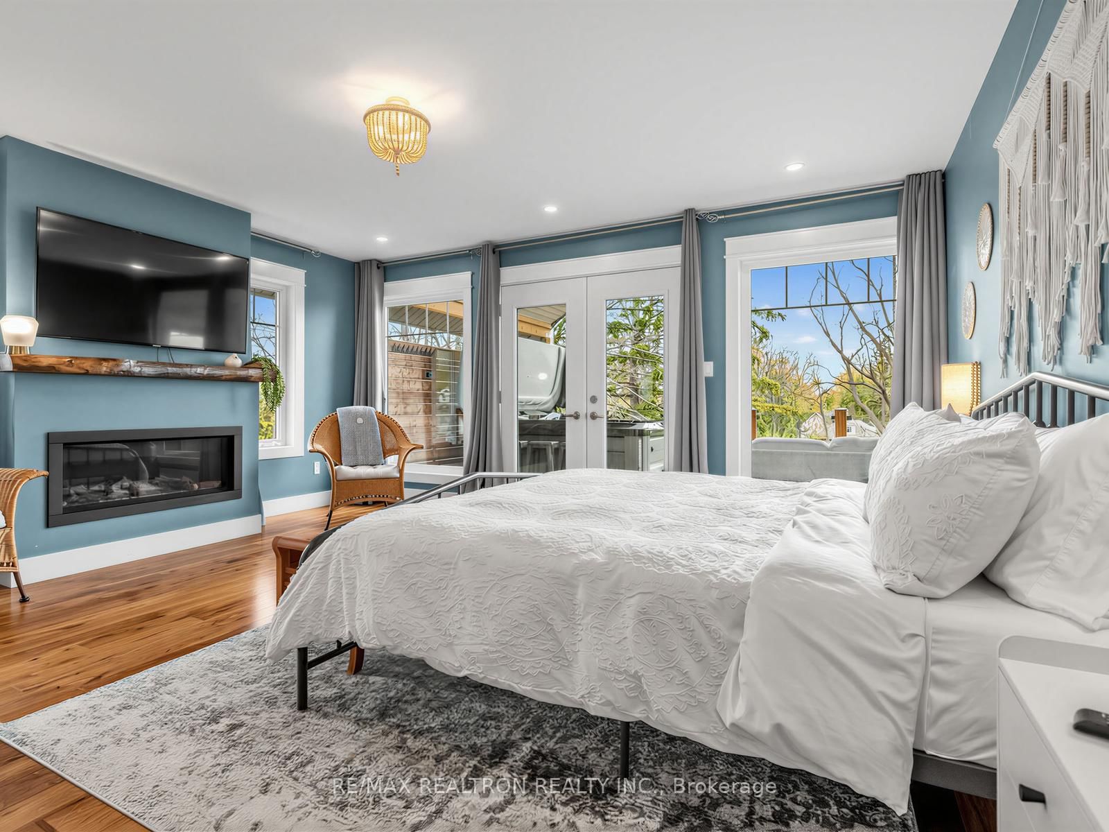 115 Clapperton Street • Barrie, ON photo 13