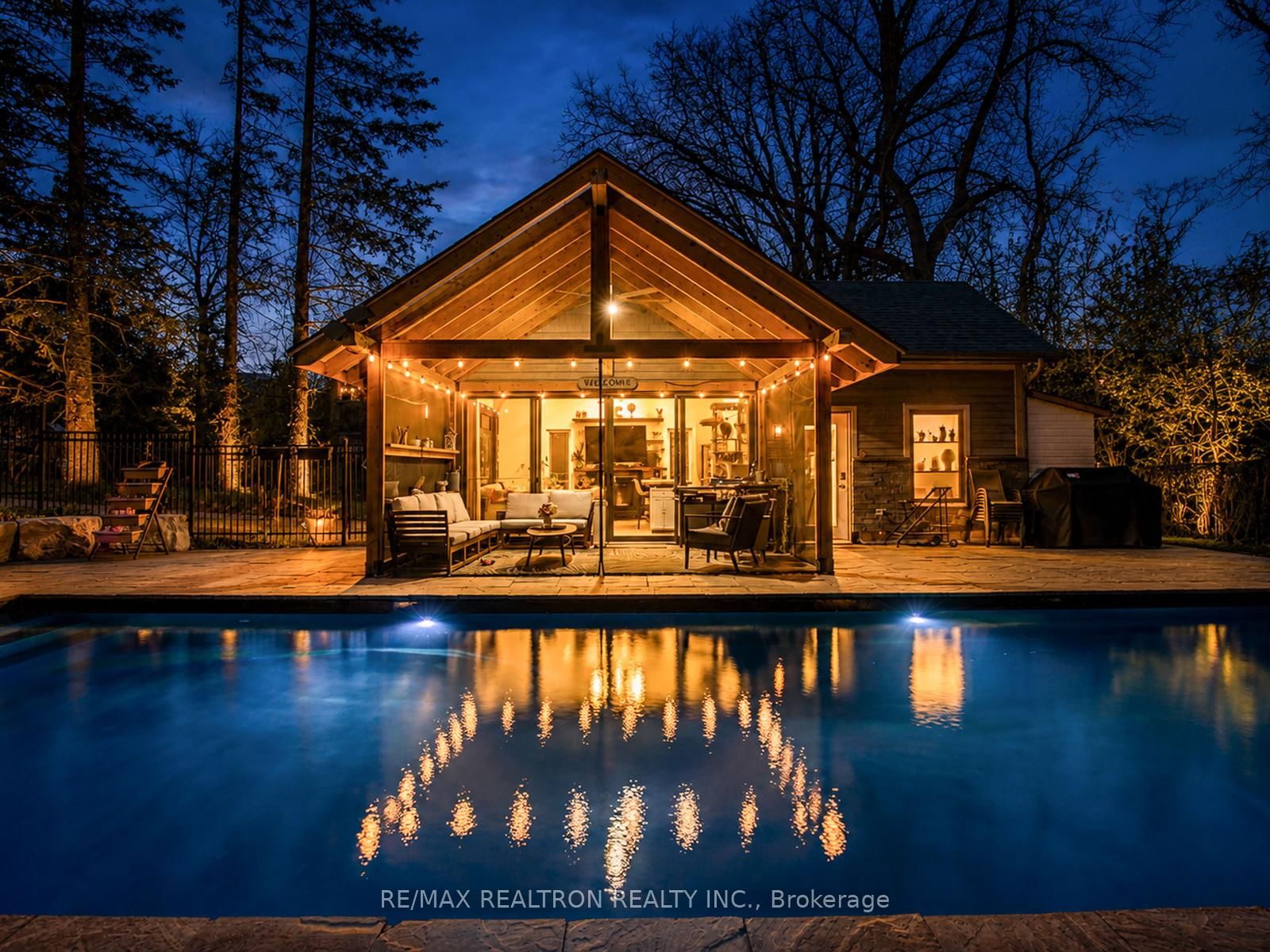 115 Clapperton Street • Barrie, ON photo 4