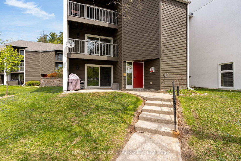 BLOCK/CHALET 10, UNIT 119 - 1102 Horseshoe Valley Road W