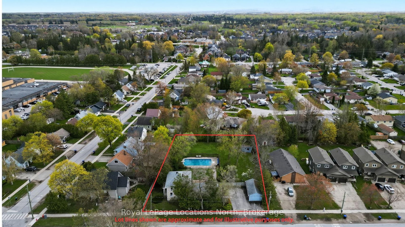 562 Cameron Street • Collingwood, ON photo 3