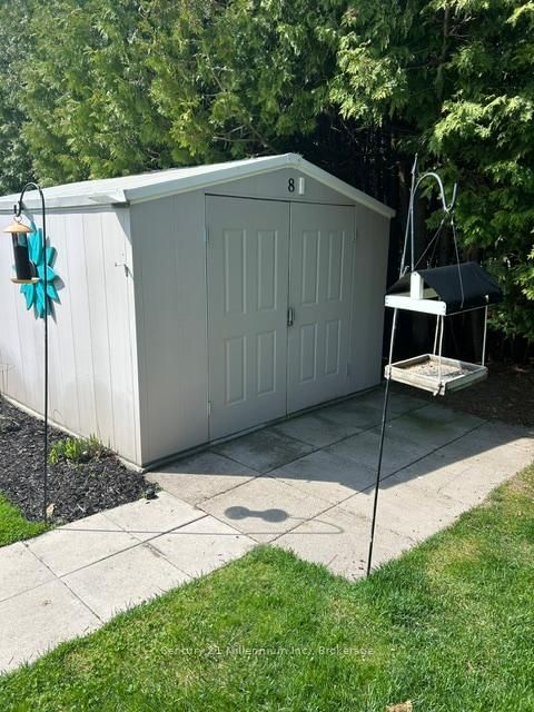 8 Kentucky Avenue • Wasaga Beach, ON photo 17