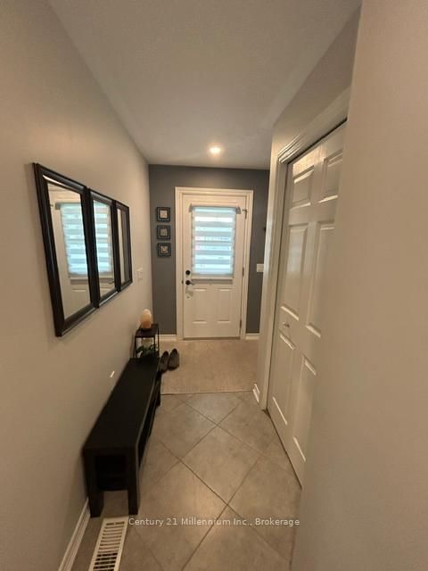 8 Kentucky Avenue • Wasaga Beach, ON photo 4