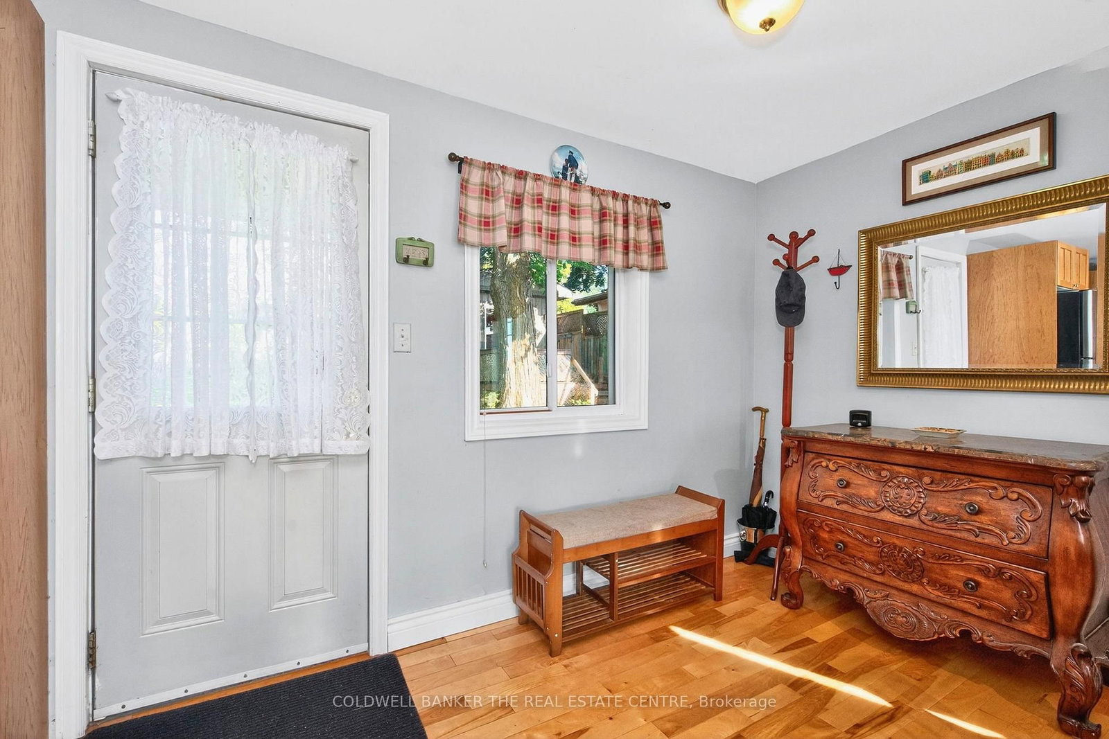 115 Lakeshore Road W • Oro-Medonte, ON photo 4