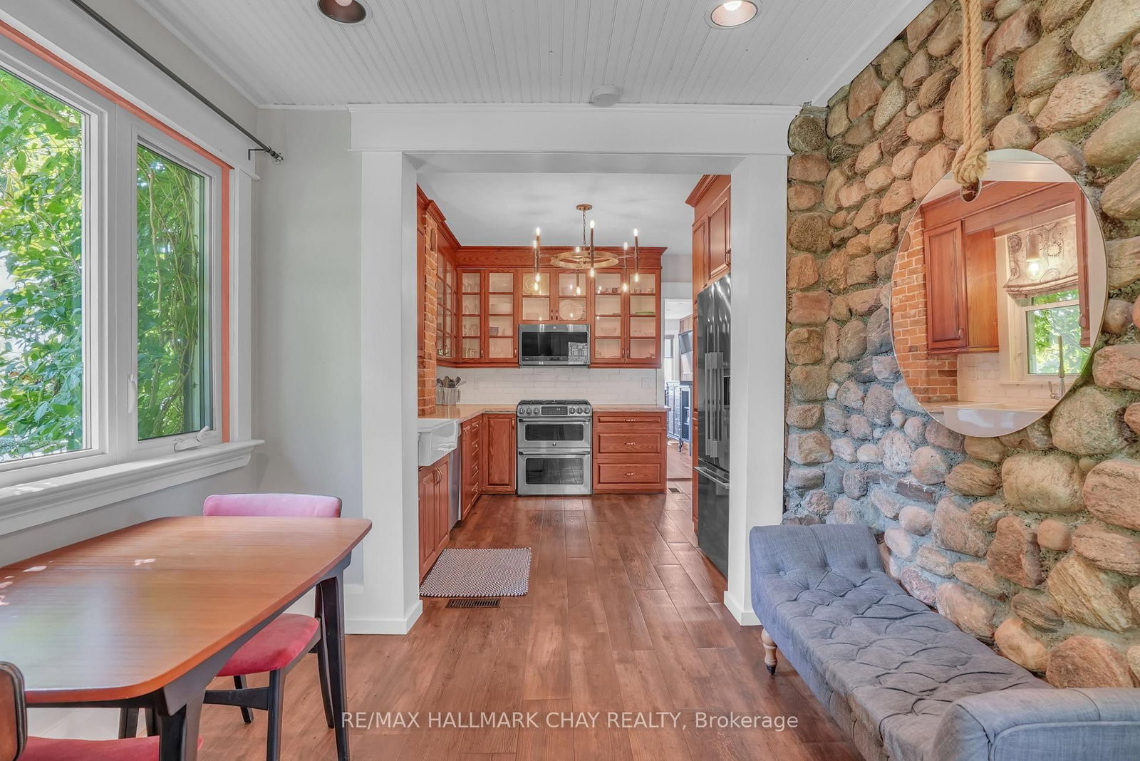 2473 RONALD Road • Springwater, ON photo 11