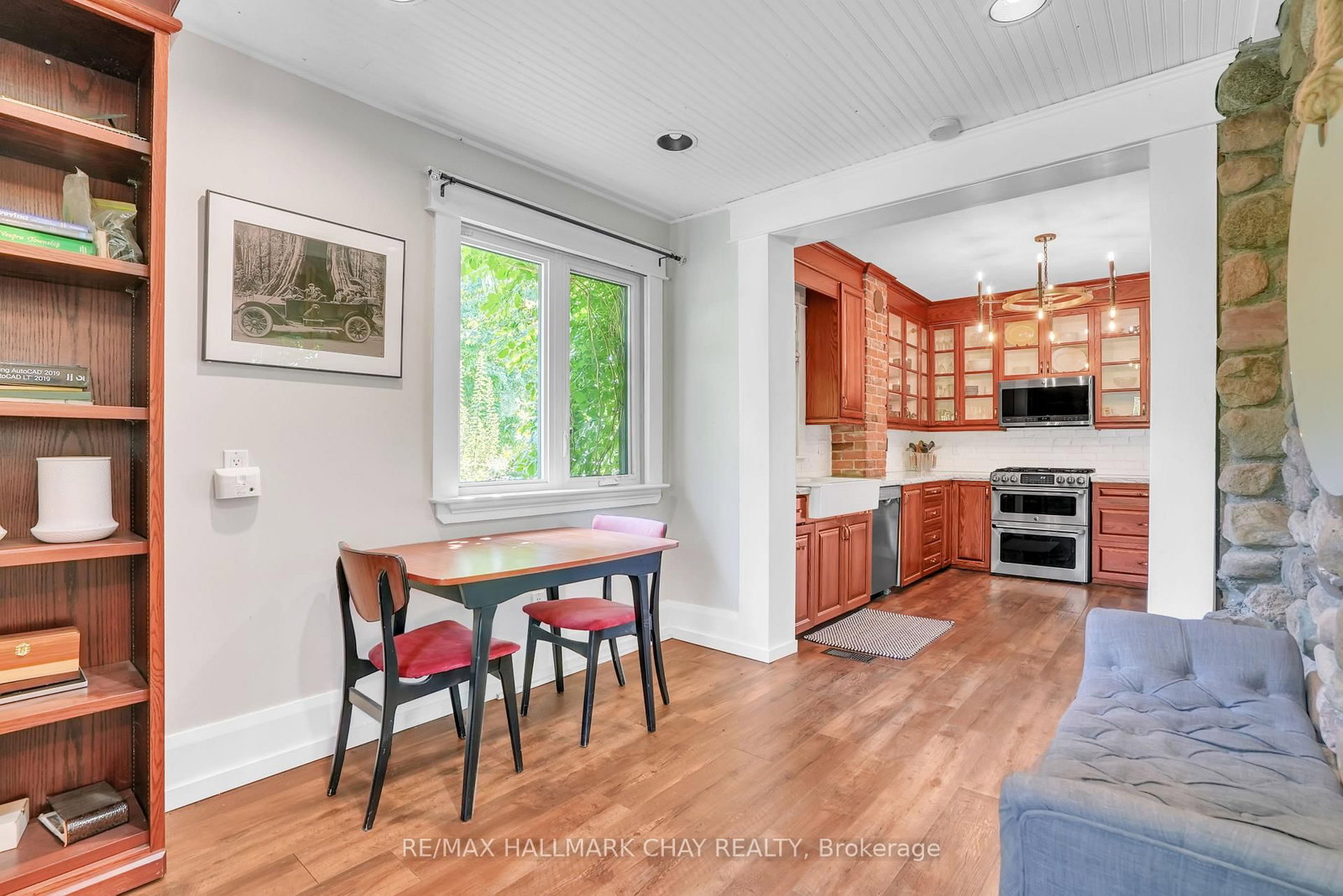 2473 RONALD Road • Springwater, ON photo 13