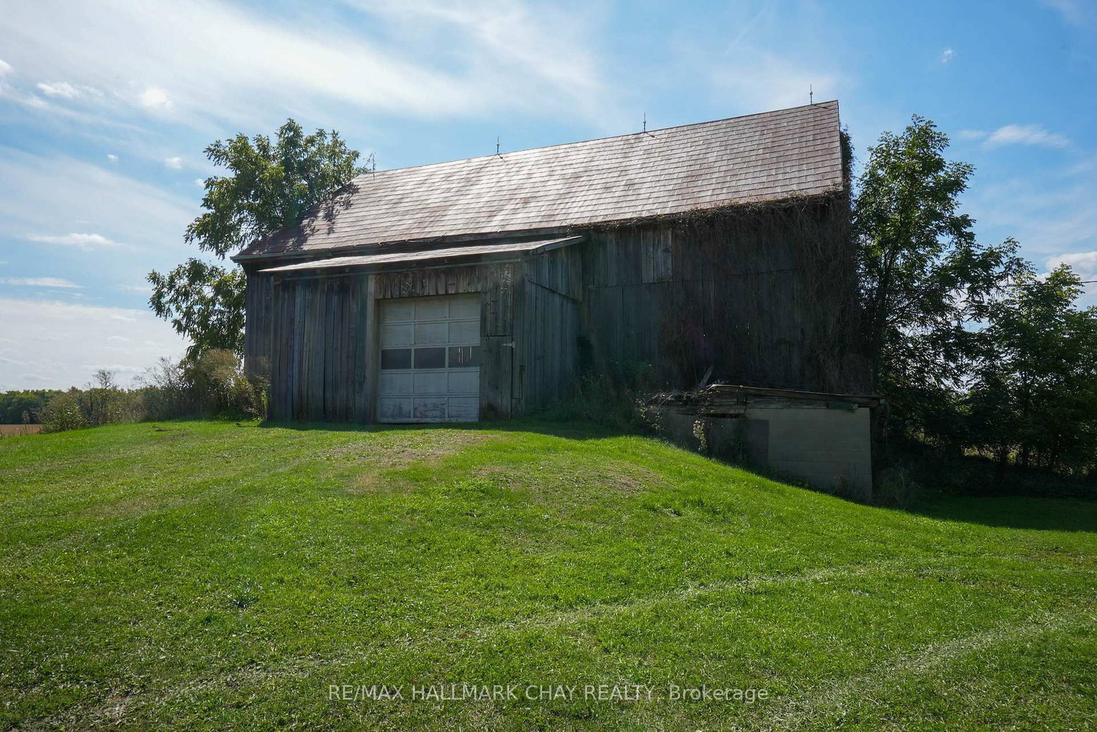 2473 RONALD Road • Springwater, ON photo 42