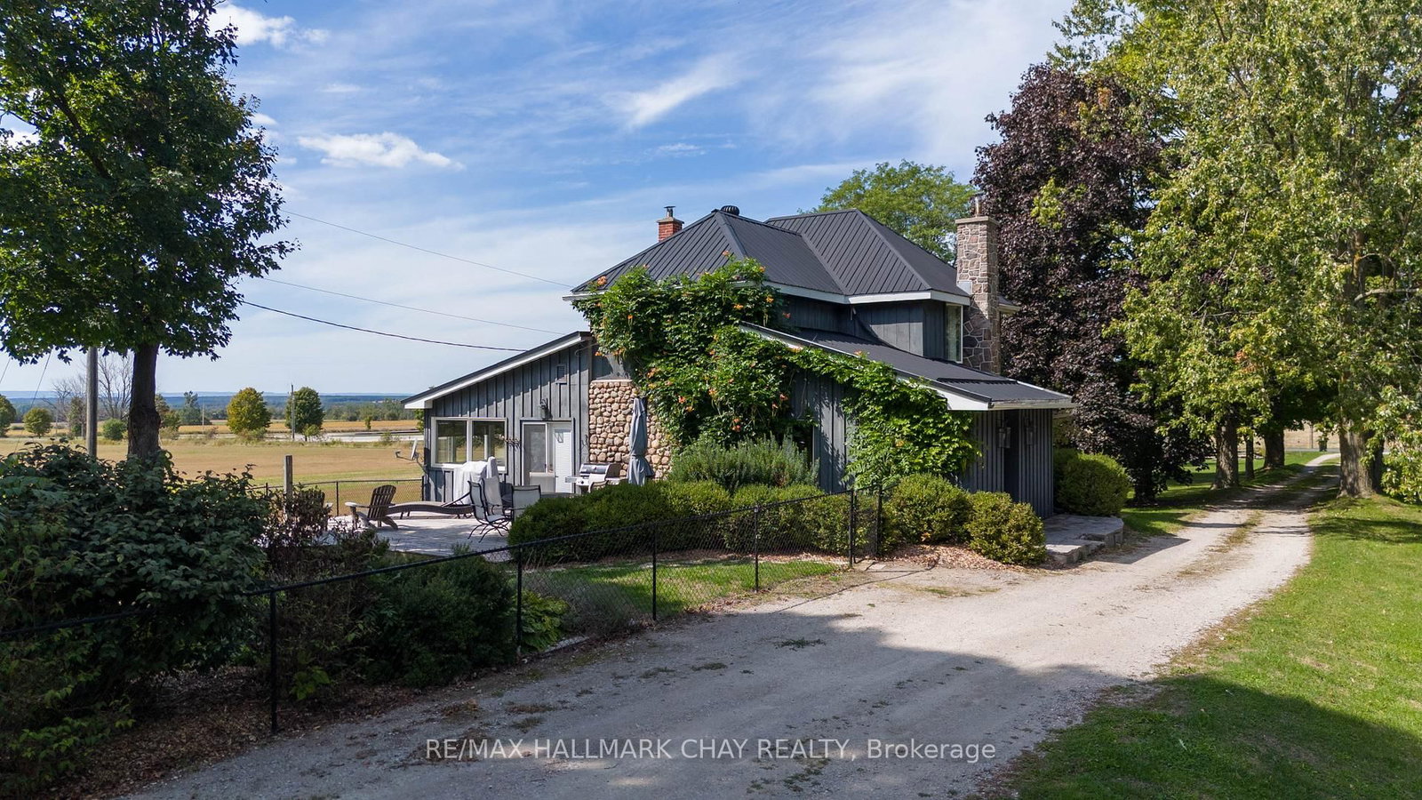 2473 RONALD Road • Springwater, ON photo 5