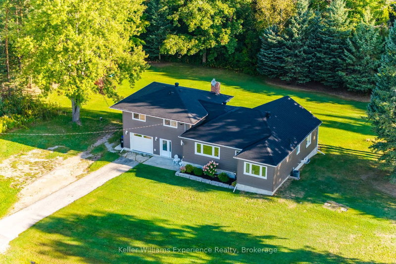 home for sale on 5525 Penetanguishene Road