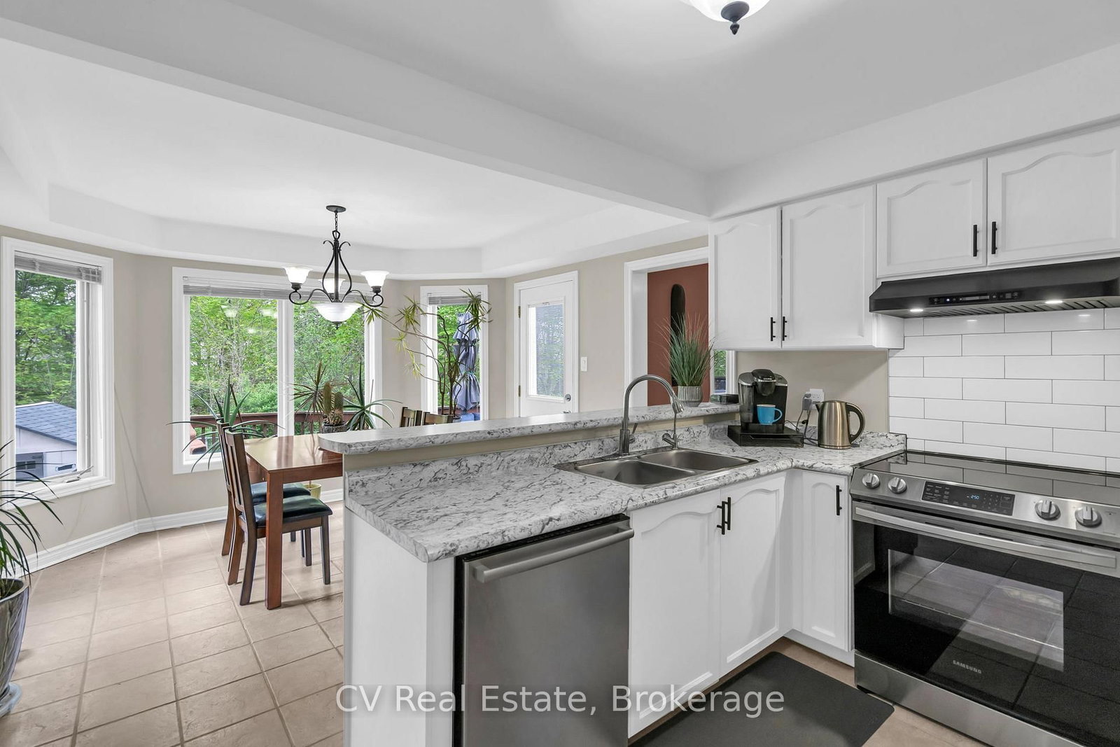 5 McCutcheon Court • Barrie, ON photo 16