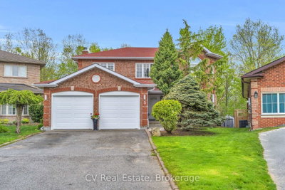 5 McCutcheon Court • Barrie, ON photo 2