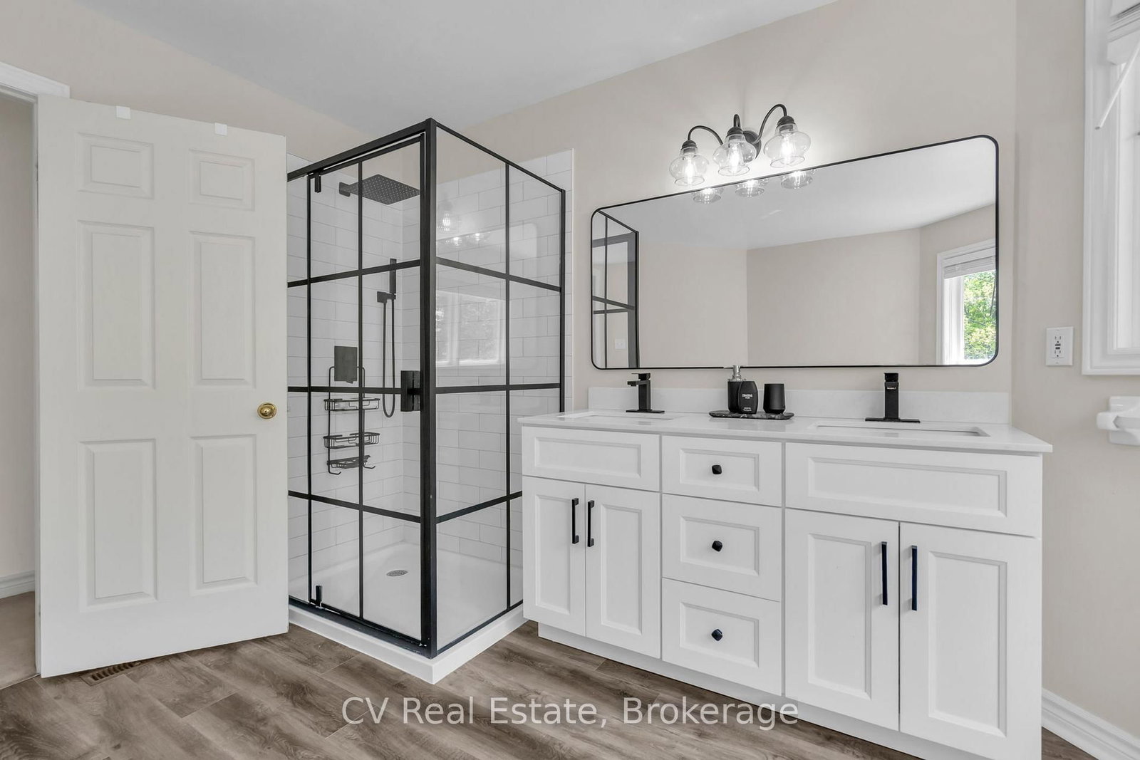 5 McCutcheon Court • Barrie, ON photo 28