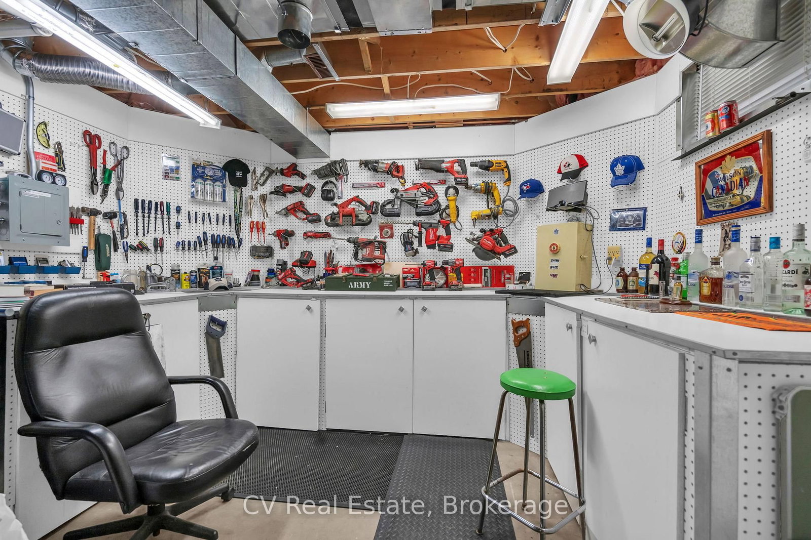 5 McCutcheon Court • Barrie, ON photo 36