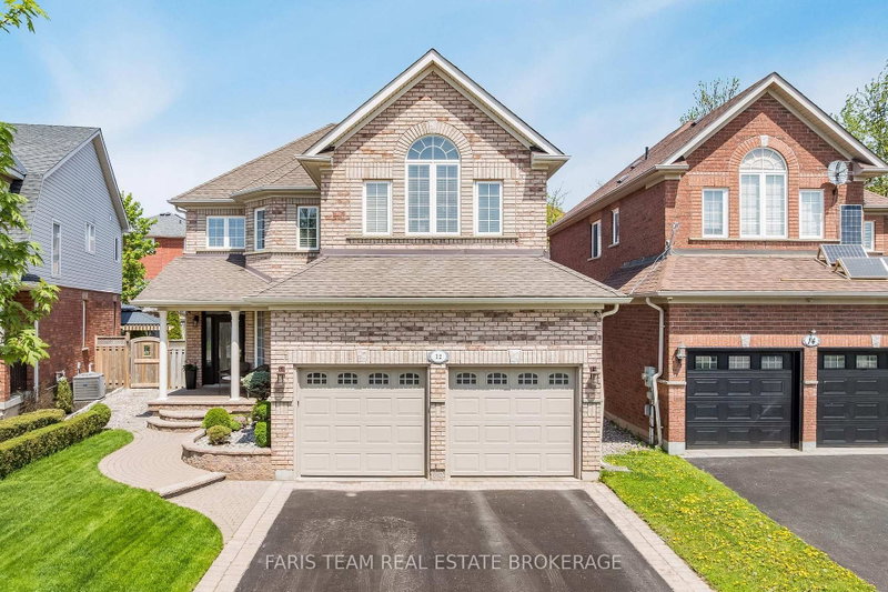 12 Kensington Trail