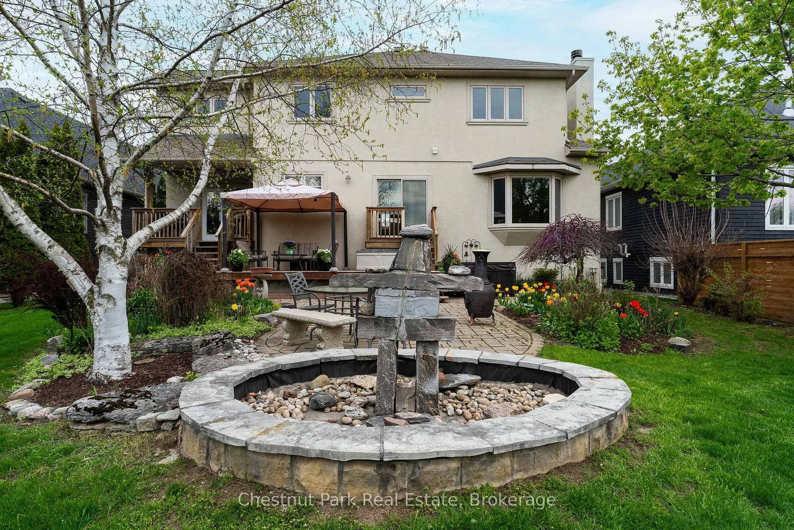 82 Stanley Street • Collingwood, ON photo 8