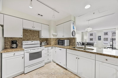 74 Ross Street • #53 • Barrie, ON photo 5