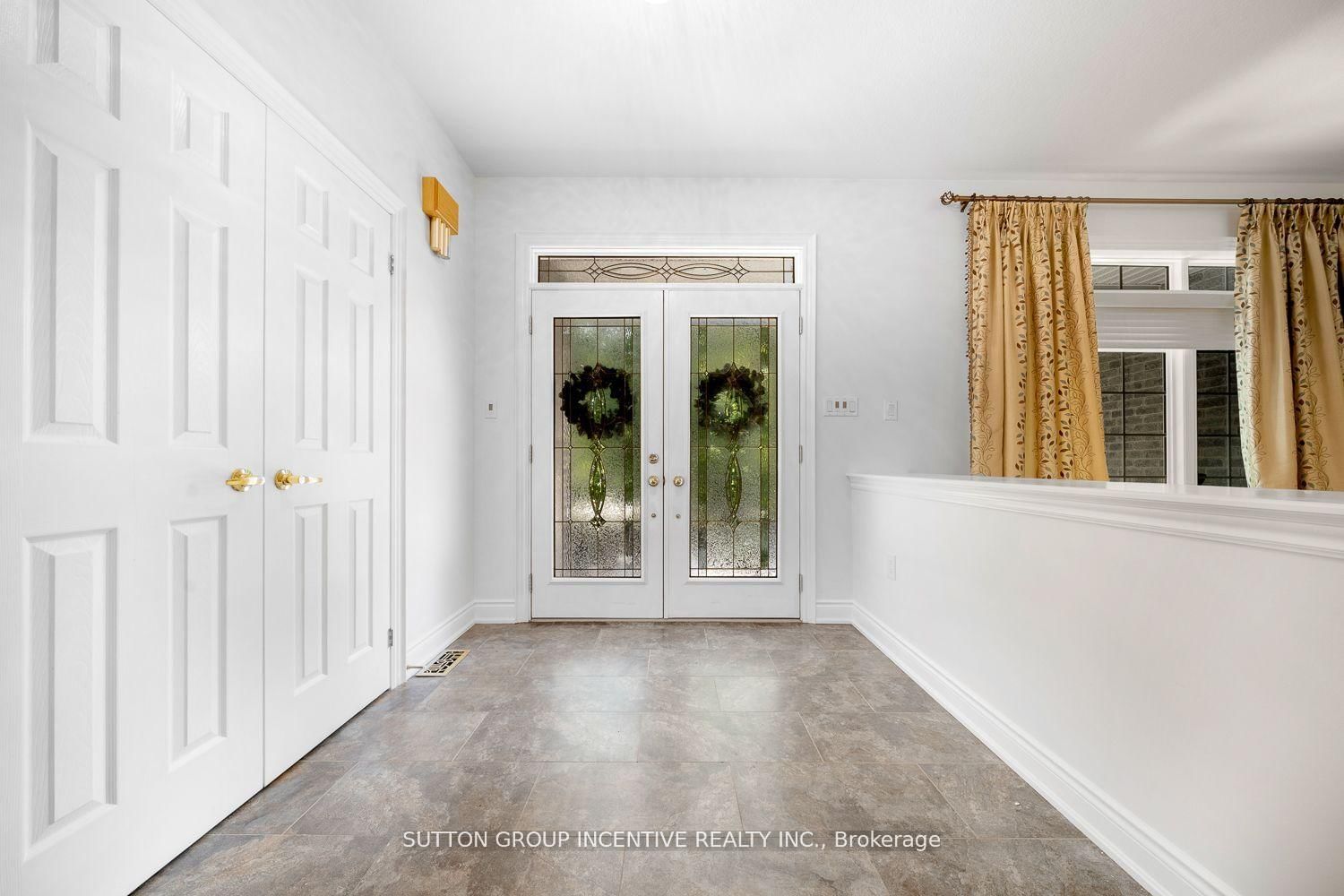 1882 Providence Lane • Severn, ON photo 5