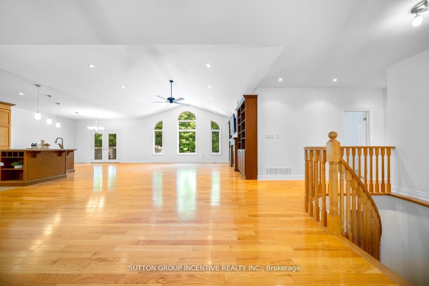 1882 Providence Lane • Severn, ON photo 8