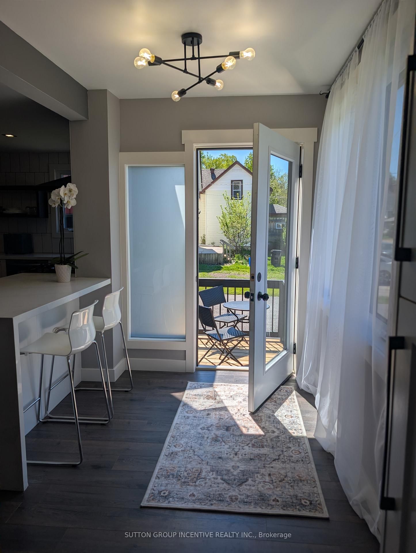 295 Queen Street • Midland, ON photo 9