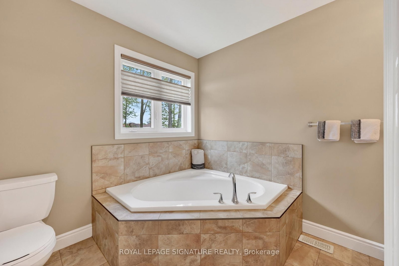 22 Hunter Avenue • Tay, ON photo 21