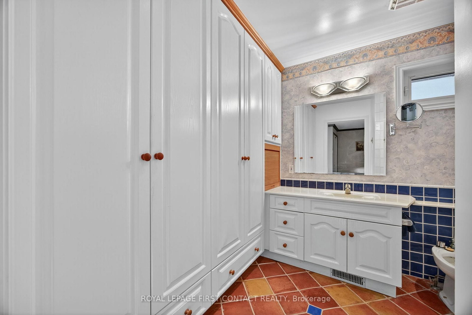 7 Maplecrest Road • Springwater, ON photo 24