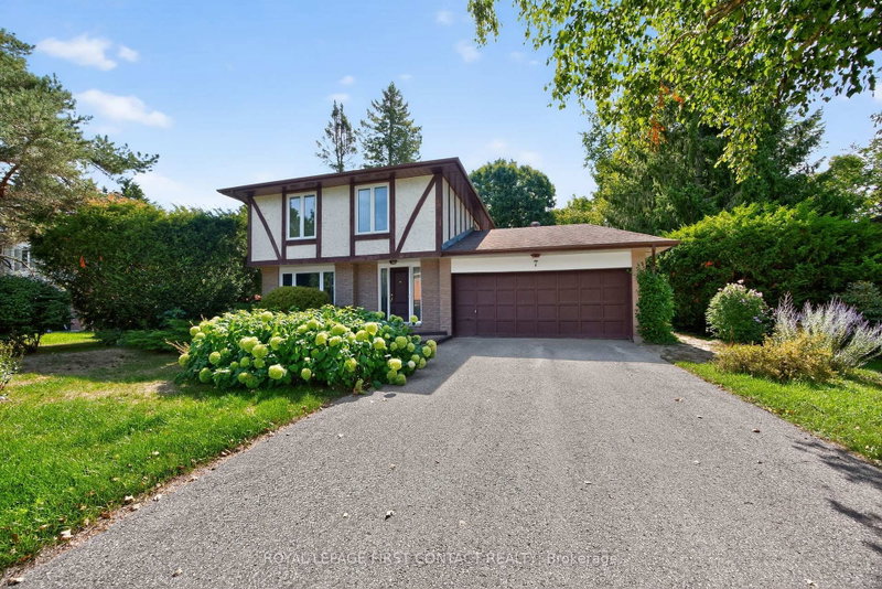 7 Maplecrest Road