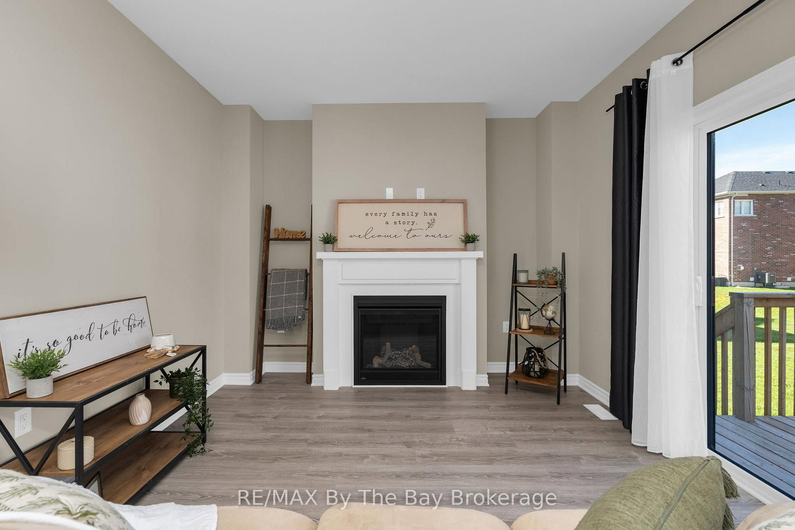 214 Cubitt Street • Clearview, ON photo 12