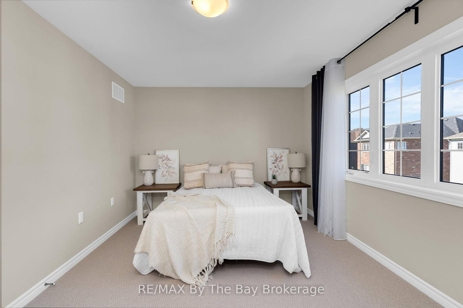 214 Cubitt Street • Clearview, ON photo 19